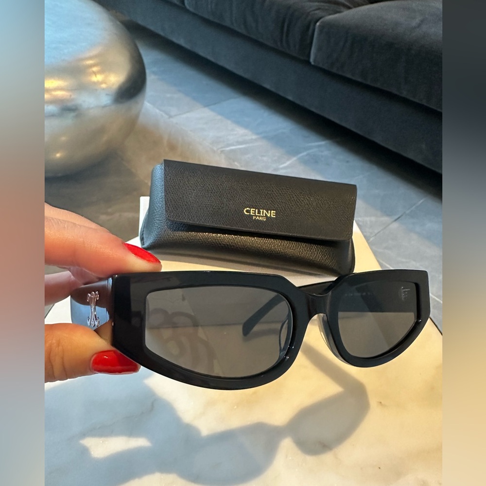 SOLD!🎉🎉🎉Celine Eyewear Triomphe Cat-Eye Sunglasses Unisex - Picture 13 of 16